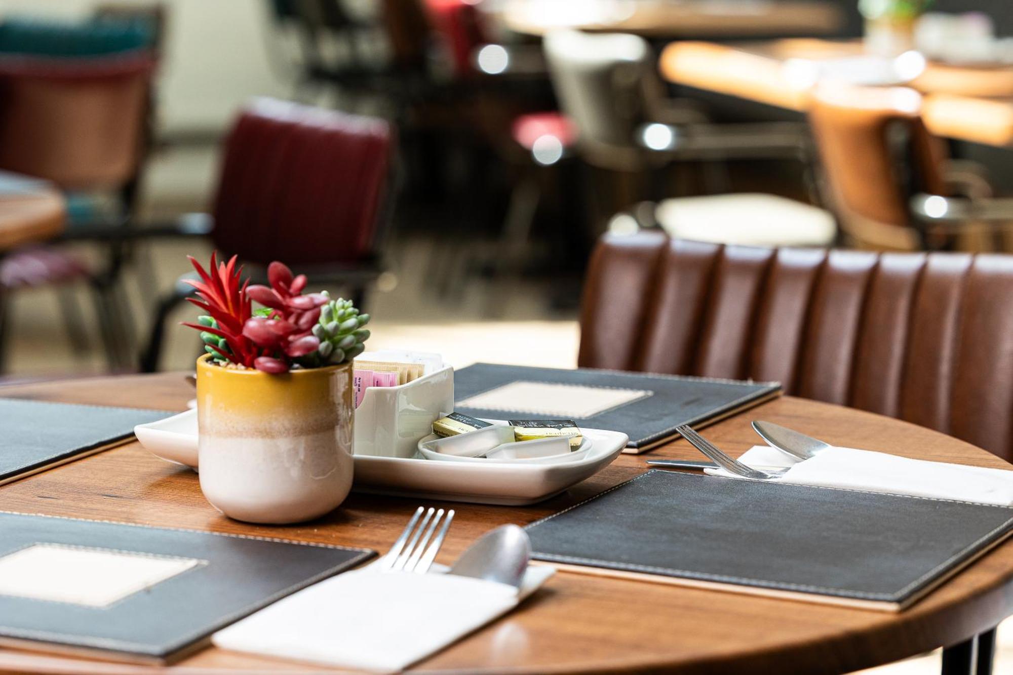 The Clarence Gardens Hotel, BW Signature Collection