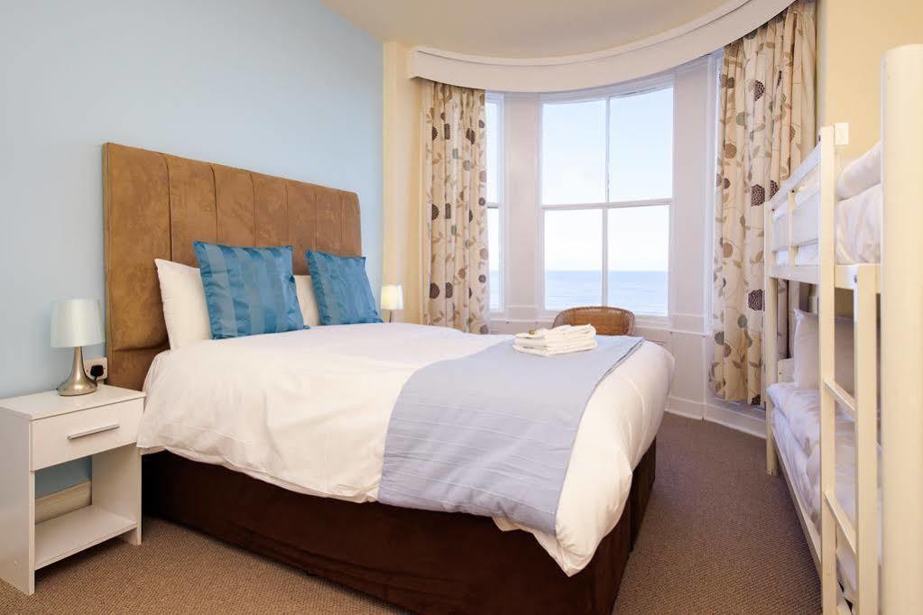 The Clarence Gardens 4*